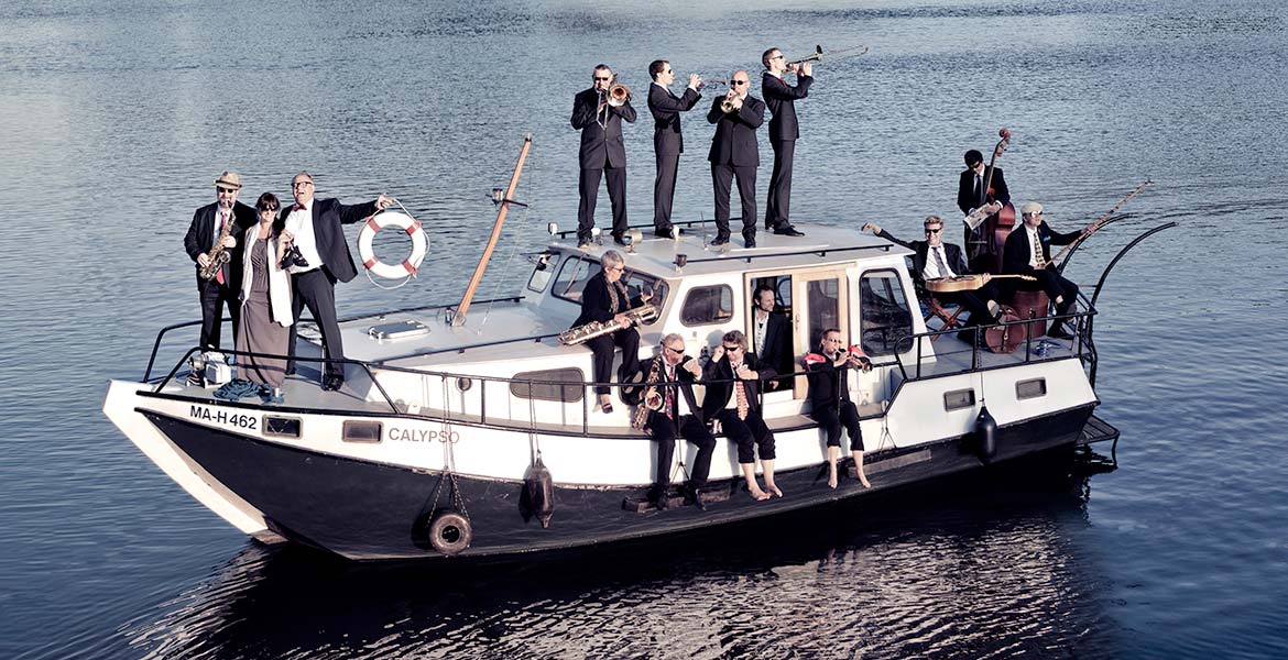 cool cats orchestra on a slow boat